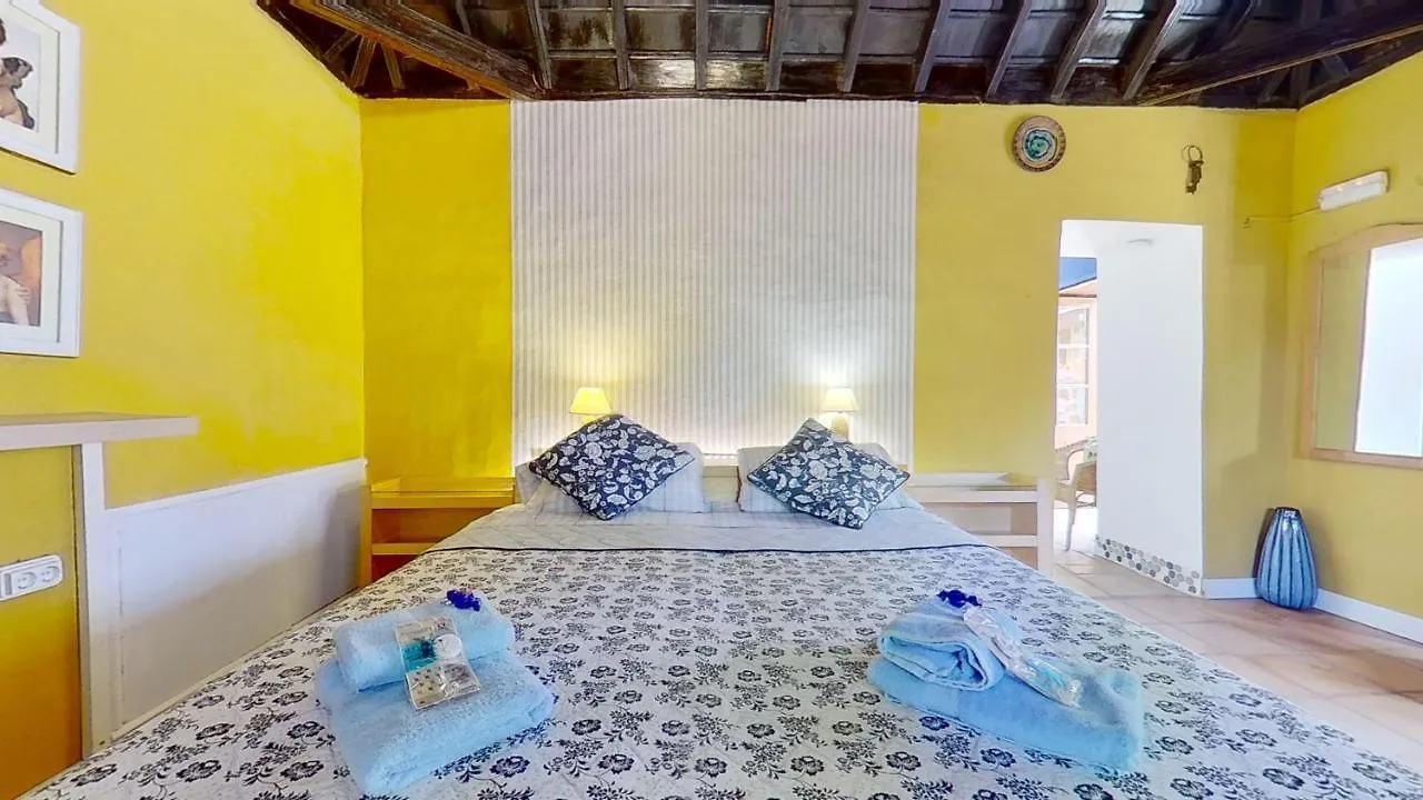 Holidays Tenerife Breakfast Inclusive Wifi Pool Fr La Laguna  Holiday home La Laguna (Tenerife)